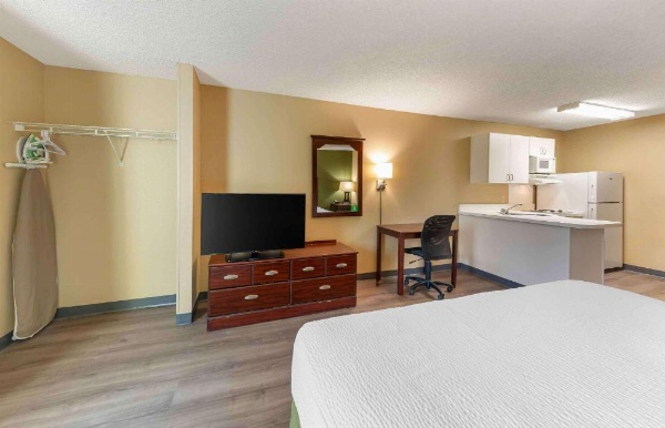 Extended Stay America Suites - Los Angeles - Ontario Airport image 18